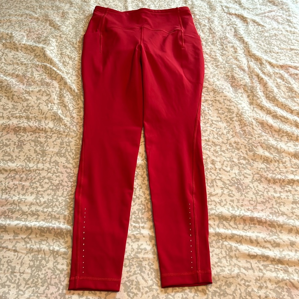 Lululemon leggings size 6 NWOT